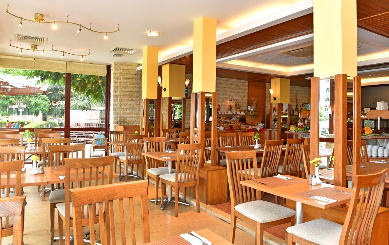 Hotel Malibu อัลเบนา ภายนอก รูปภาพ